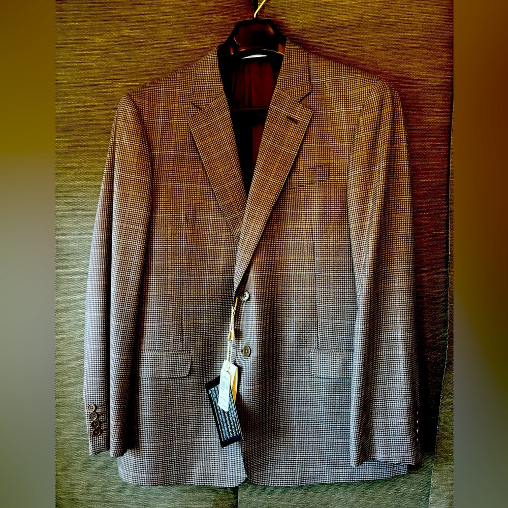 Armani Collezioni Men’s 44R sport coat.